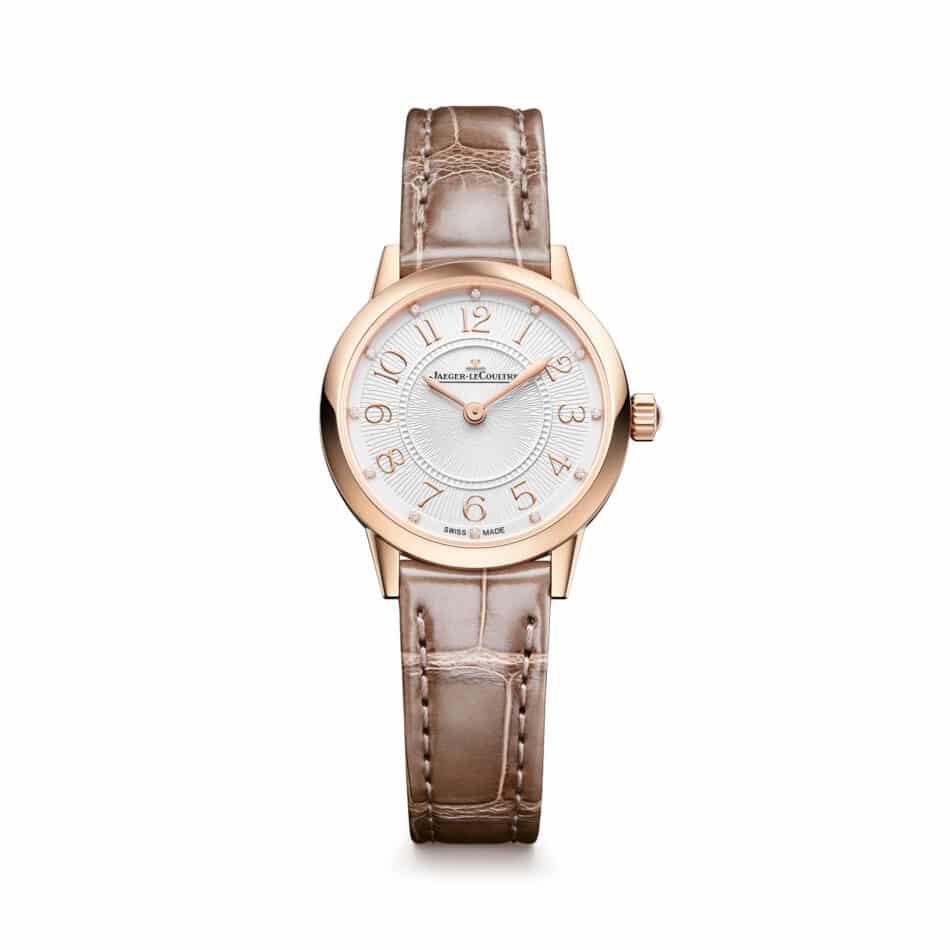 JaegerLeCoultre reinventa la feminidad con los nuevos RendezVous Jewellery Night Day y HourMinute Watches World Versión en oro rosa del Jaeger LeCoultre Rendez Vous Hour Minute con correa de piel
